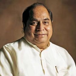 Tribute paid to Padma Shri Dr D Y Patil at Shahaji College